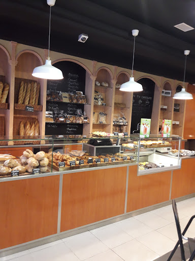 Manzano - Bakery Cafe Pastelería en Sonseca, Toledo
