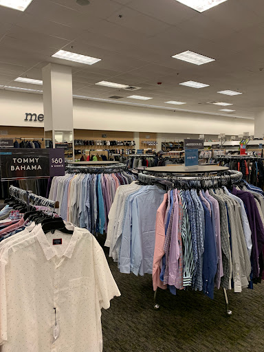 Department Store «Nordstrom Rack White Plains», reviews and photos, 3 City Pl, White Plains, NY 10601, USA