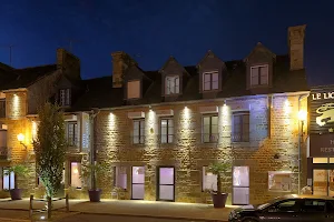 The Originals Hotels Le Lion d'Or St Brice image