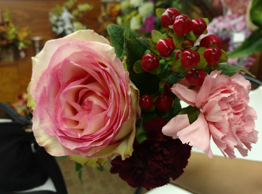 Florist «The House of Flowers», reviews and photos, 821 Berkley Rd, Auburndale, FL 33823, USA