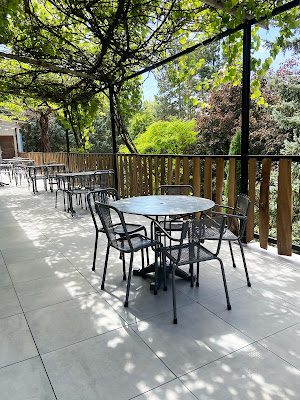 Hôtel Restaurant Les Terrasses à Laragne-Montéglin