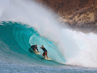 Rivers To The Sea, Maui Surf Lessons