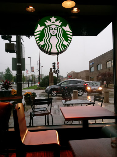 Coffee Shop «Starbucks», reviews and photos, 164 N York St, Elmhurst, IL 60126, USA