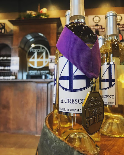 Winery «Door 44 Winery», reviews and photos, 4020 State Hwy 42 Bus #2, Sturgeon Bay, WI 54235, USA