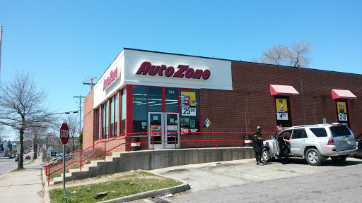 AutoZone, 721 Main St, Poughkeepsie, NY 12603, USA, 