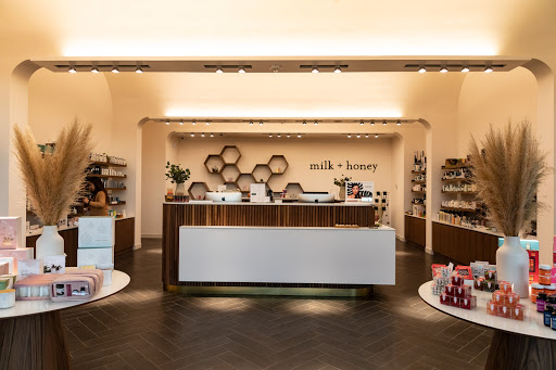 Hair Salon «SALON by milk + honey at the Arboretum Market», reviews and photos, 9722 Great Hills Trail #145, Austin, TX 78759, USA