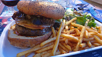 Hamburger du Restaurant français La Guinguette à La Tour-du-Meix - n°5