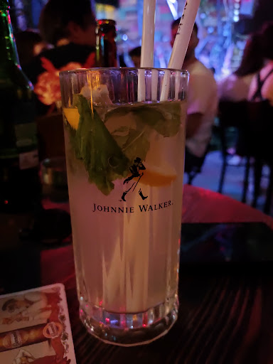 Intimate cocktail bars in Antalya