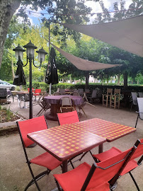Atmosphère du Restaurant Les Marronniers à Saint-Michel-de-Lanès - n°19