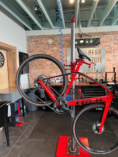 Peak State Fit / Peak State CycleCafe shop front