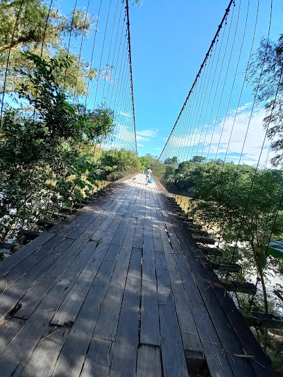 Puente Colgante Sobre Rio Caguan - Río Caguan, Caquetá, Colombia