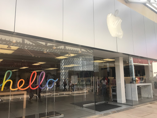 Computer Store «Apple La Cantera», reviews and photos, 15900 La Cantera Pkwy, San Antonio, TX 78256, USA