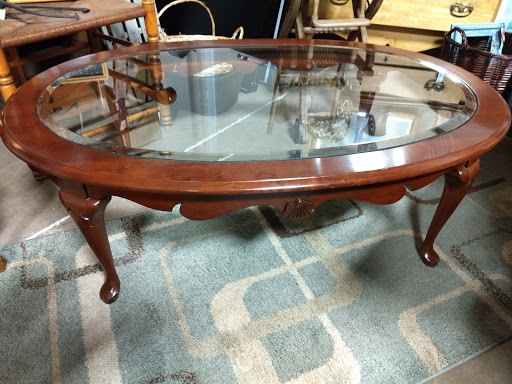 Consignment Shop «New Leaf Home Furnishings», reviews and photos, 2449 Pierce Dr #3, Spring Grove, IL 60081, USA