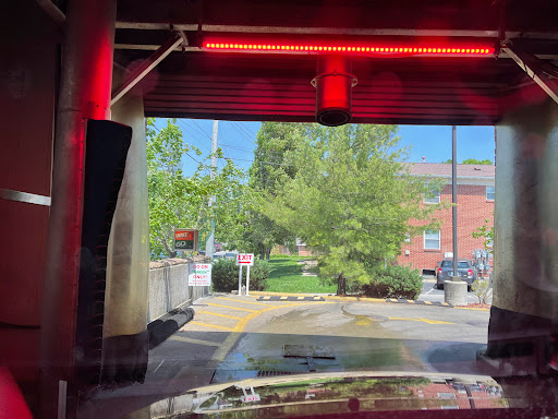 Car Wash «Best Express Car Wash», reviews and photos, 2301 Taylorsville Rd, Louisville, KY 40205, USA