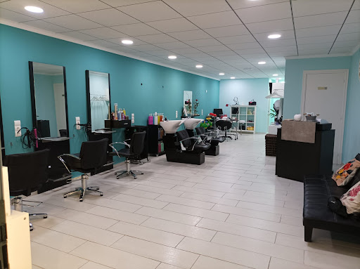 Perruqueria Elba en Miami Platja, Tarragona
