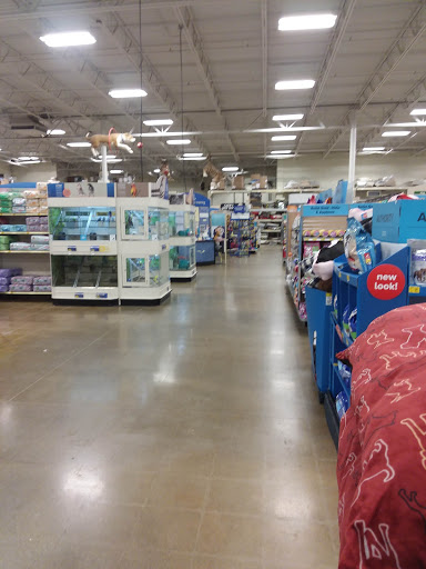 Pet Supply Store «PetSmart», reviews and photos, 2216 E Springs Dr, Madison, WI 53704, USA