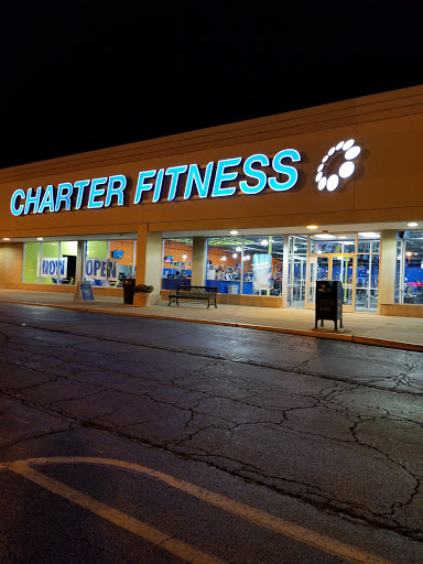 Shopping Mall «Hillcrest Shopping Center», reviews and photos, 1701 N Larkin Ave, Crest Hill, IL 60403, USA