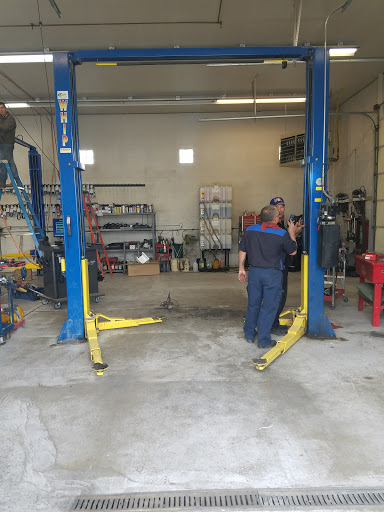 Auto Repair Shop «H&L Auto Repair», reviews and photos, 520 W 1700 S #1, Clearfield, UT 84015, USA