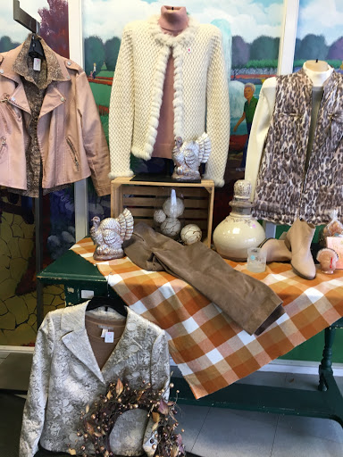 Thrift Store «Second Impressions Upscale Thrift Store», reviews and photos, 3750 S Westnedge Ave, Kalamazoo, MI 49008, USA