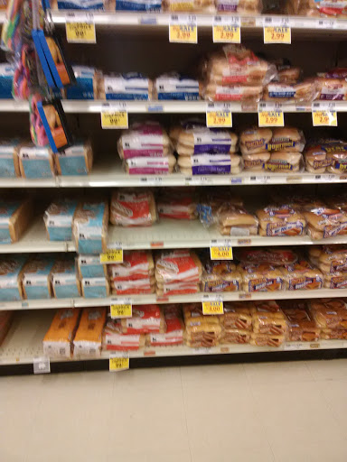 Grocery Store «Food Lion», reviews and photos, 980 Kildaire Farm Rd, Cary, NC 27511, USA