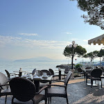 Photo n°5 de l'avis de Travelling.t fait le 17/08/2023 à 09:35 sur le  Caffetteria Pasticceria Bistrot La Fenice à Sirmione