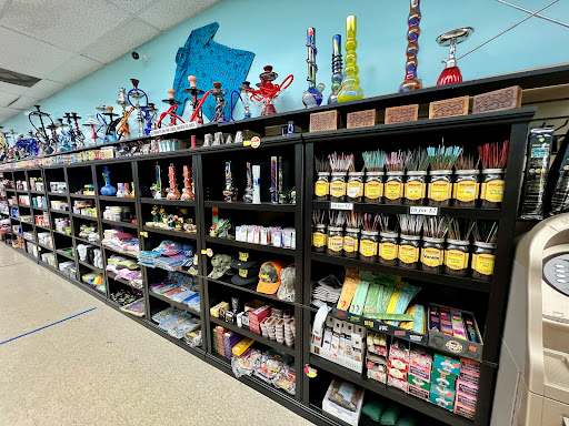 Tobacco Shop «Smokers Heaven KC», reviews and photos, 10145 Wornall Rd, Kansas City, MO 64114, USA