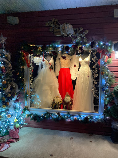 Bridal Shop «Labella Bridal Boutique», reviews and photos, 313 Mill St, Occoquan, VA 22125, USA