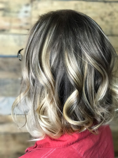 Hair Salon «Essenza Salon Spa Studio», reviews and photos, 315 E Main St, Vacaville, CA 95688, USA