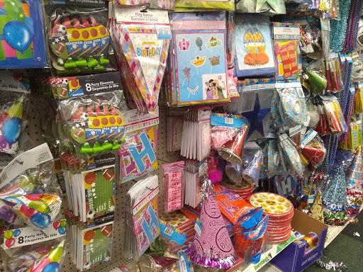 Dollar Store «Dollar Tree», reviews and photos, 4160 Lincoln Blvd, Marina Del Rey, CA 90292, USA