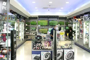 J&M Electronics Store Andorra image
