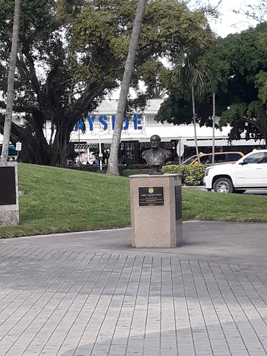 Travel Agency «Go Miami Card at Miami Beach Visitor Center», reviews and photos, 1920 Meridian Ave, Miami Beach, FL 33139, USA