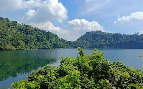 Pandin Lake image