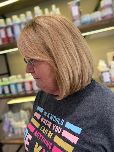 Beauty Salon «Liv Salon & Color Studio», reviews and photos, 77 W Main St, Hopkinton, MA 01748, USA