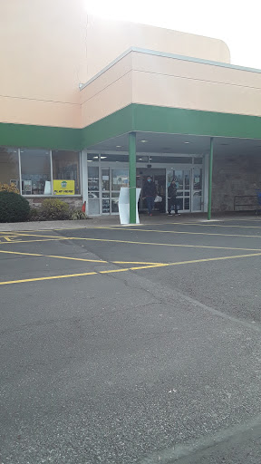 Supermarket «Superfood Marketplace - Allentown, PA», reviews and photos, 704 W Emmaus Ave, Allentown, PA 18103, USA