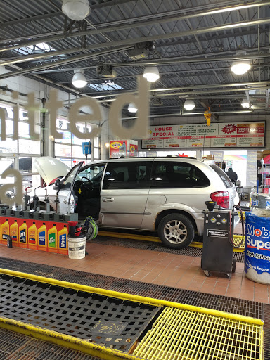 Upper Darby Wash & Lube Inc en Upper Darby