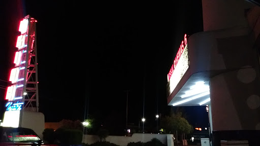 Movie Theater «Regal Cinemas Ukiah 6», reviews and photos, 612 S State St, Ukiah, CA 95482, USA