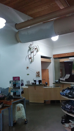 Shoe Store «Dansko Company Store», reviews and photos, 33 Federal Blvd, West Grove, PA 19390, USA