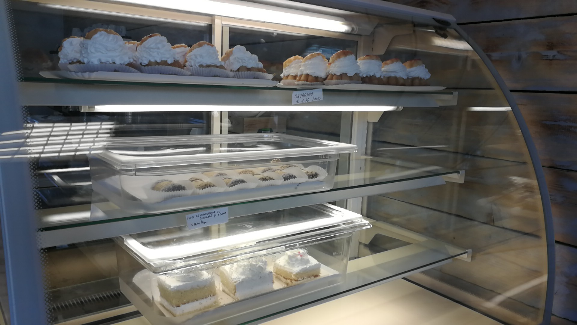 Photo n° 5 de l'avis de Apuseni.p fait le 26/04/2018 à 13:40