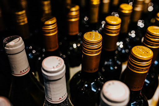Raeders Wines & Liquors image 9