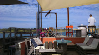 Atmosphère du Bar-restaurant à huîtres La Cabane à Brem-sur-Mer - n°16