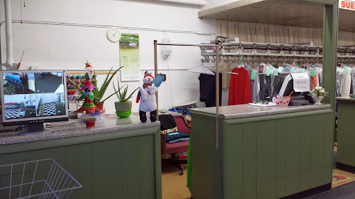 Laundromat «Q Laundromat&Cleaners», reviews and photos, 8037 Fort Smallwood Rd, Curtis Bay, MD 21226, USA