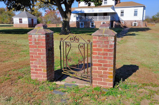 Event Venue «Cousiac Manor», reviews and photos, 9960 Old Sweet Hall Ferry Crossing, Lanexa, VA 23089, USA