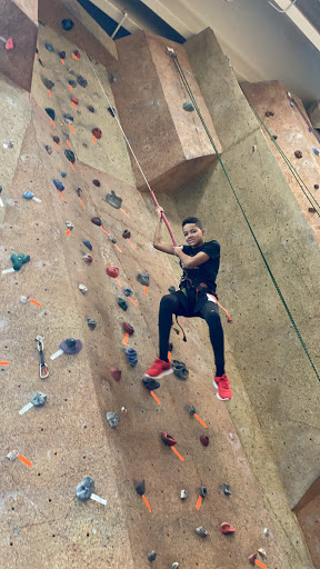 Gym «Life Time Fitness», reviews and photos, 2901 Commerce Crossing, Commerce Charter Twp, MI 48390, USA