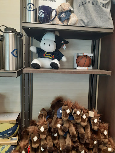 Book Store «UC Davis Stores», reviews and photos, 1 Shields Ave, Davis, CA 95616, USA