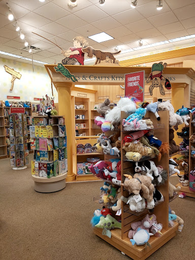 Book Store «Barnes & Noble Booksellers Hillside Village», reviews and photos, 305 Farm to Market Road 1382 #520, Cedar Hill, TX 75104, USA