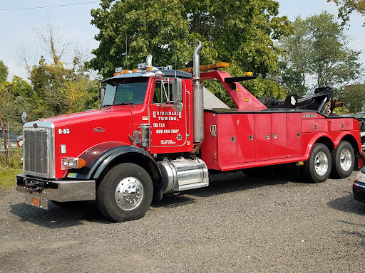 Towing Service «Untouchable Towing & Auto Repair», reviews and photos, 170 N Main St, Middletown, CT 06457, USA