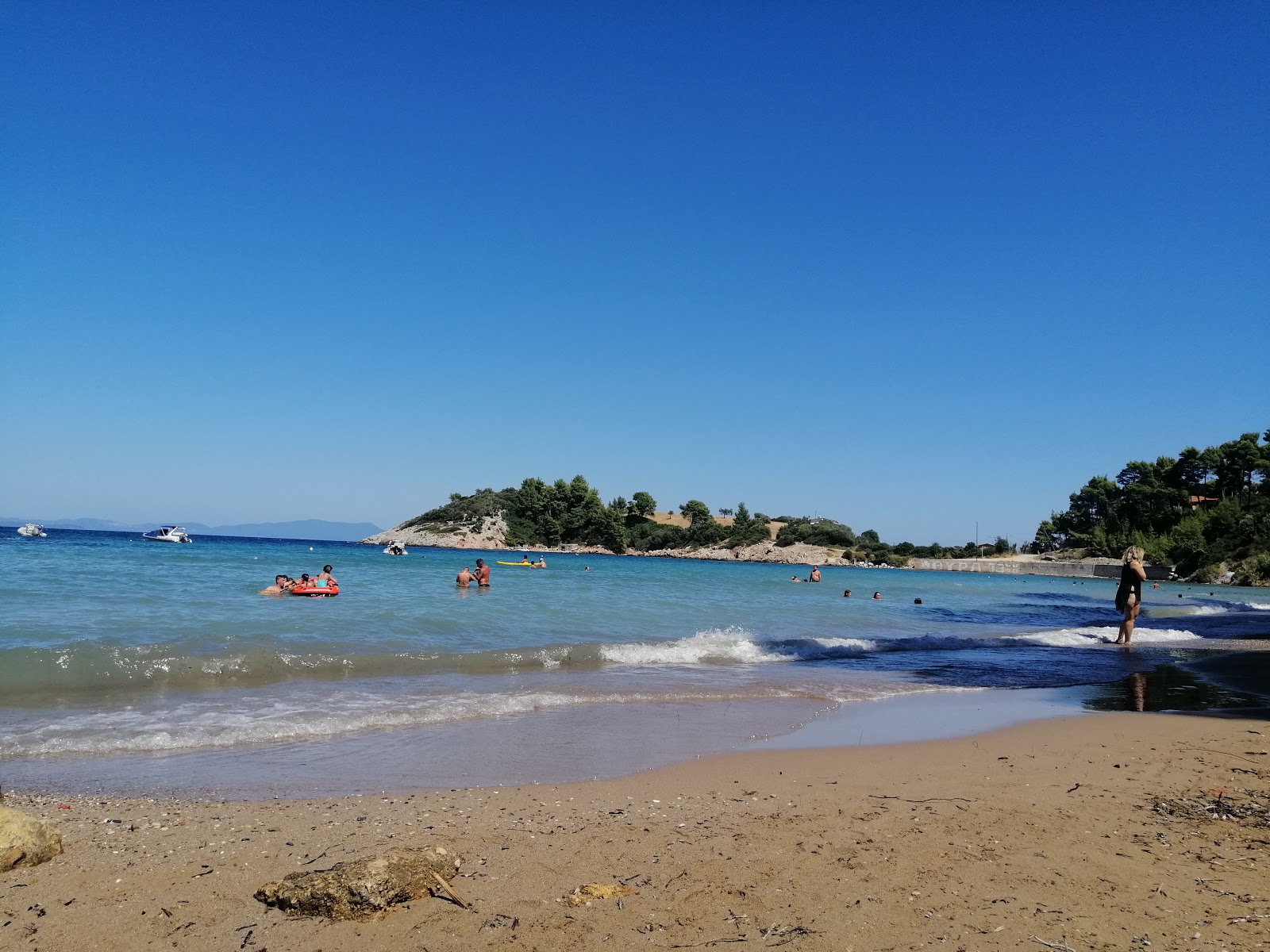 Elinika beach photo #8