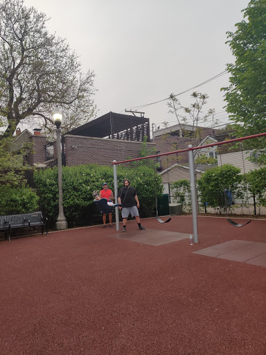 Park «Margaret Donahue Park», reviews and photos, 1230 W School St, Chicago, IL 60657, USA