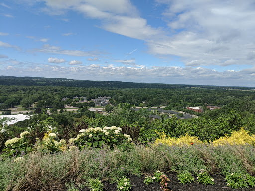 Golf Course «Woodcliff Golf Course», reviews and photos, 199 Woodcliff Dr, Fairport, NY 14450, USA