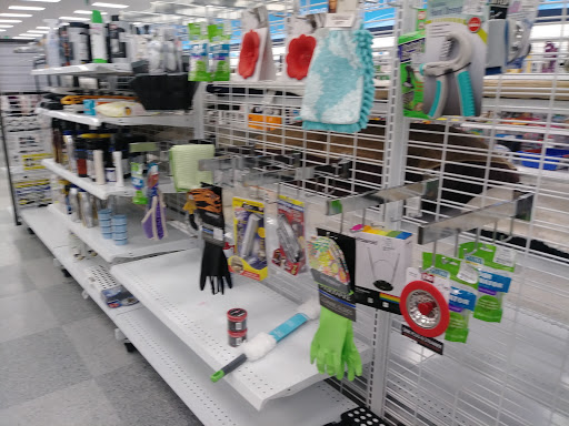 Clothing Store «Ross Dress for Less», reviews and photos, 1401 Missouri Ave N, Largo, FL 33770, USA